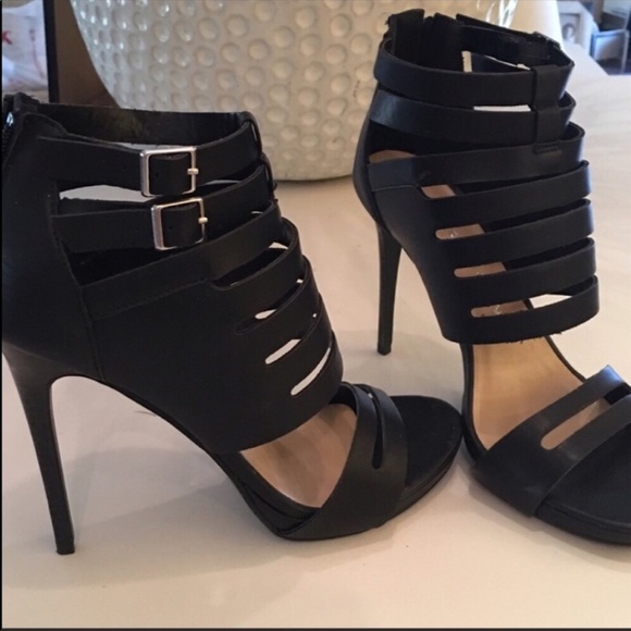 Chinese Laundry Shoes - 🎉HP3X🎉CHINESE LAUNDRY Caged Black Leather Heels